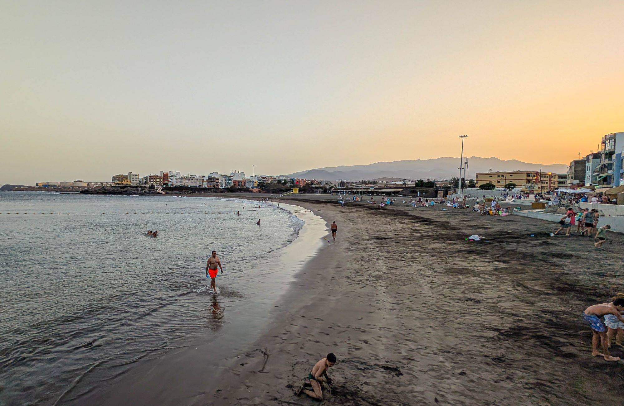 Suben las temperaturas y llega polvo sahariano a Telde
