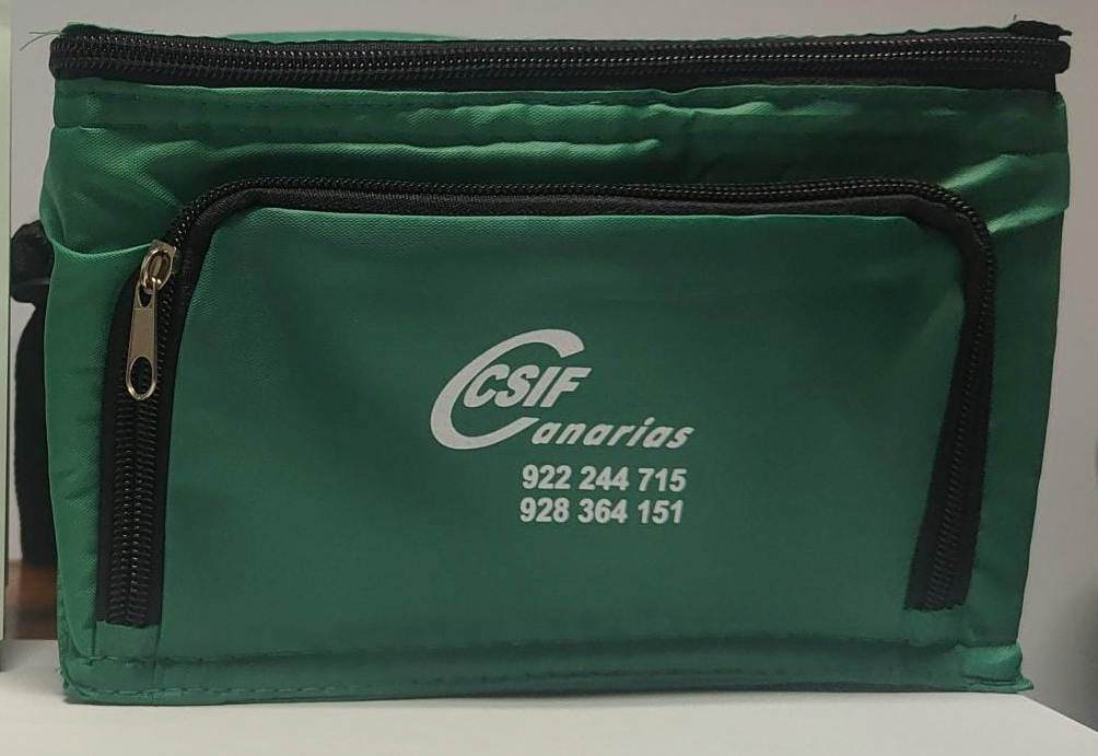 Nevera que reparte el sindicato (Foto cedida)