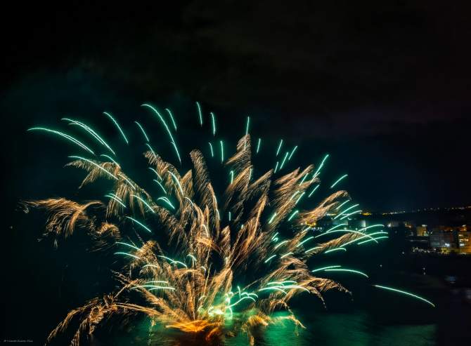 Espectaculares fotos de los fuegos de Melenara de este sábado/Vicente Suárez Díaz.