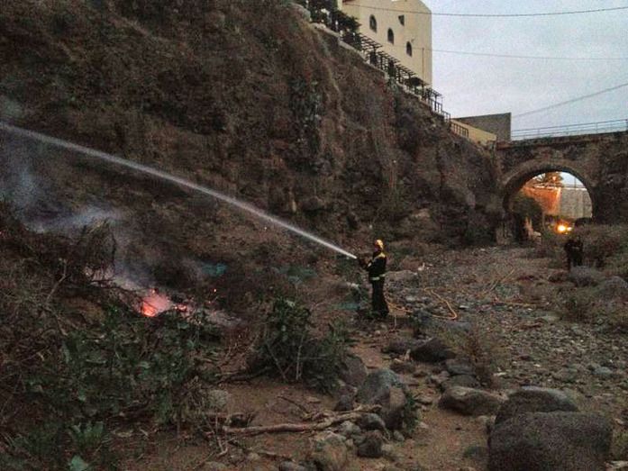 Imagen de archivo de un incendio en el barranco real de Telde/TA.