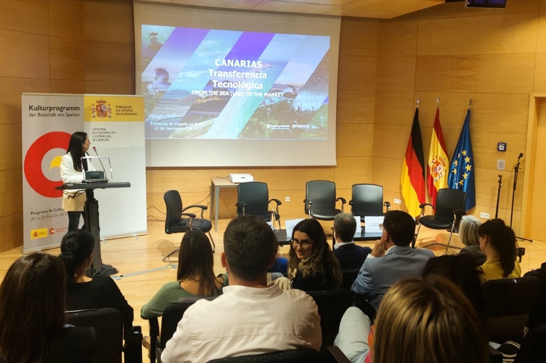 Momento del encuentro (Foto: Gobierno de Canarias)