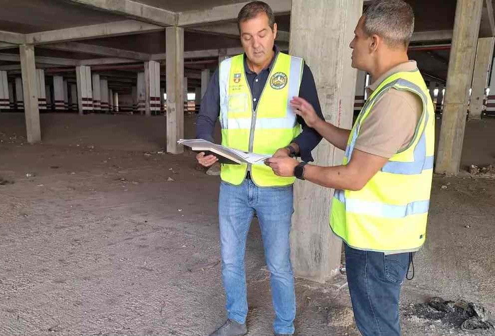 Iván Sánchez, el concejal de Obras Públicas, en el interior del parque subterráneo/LP_DLP.