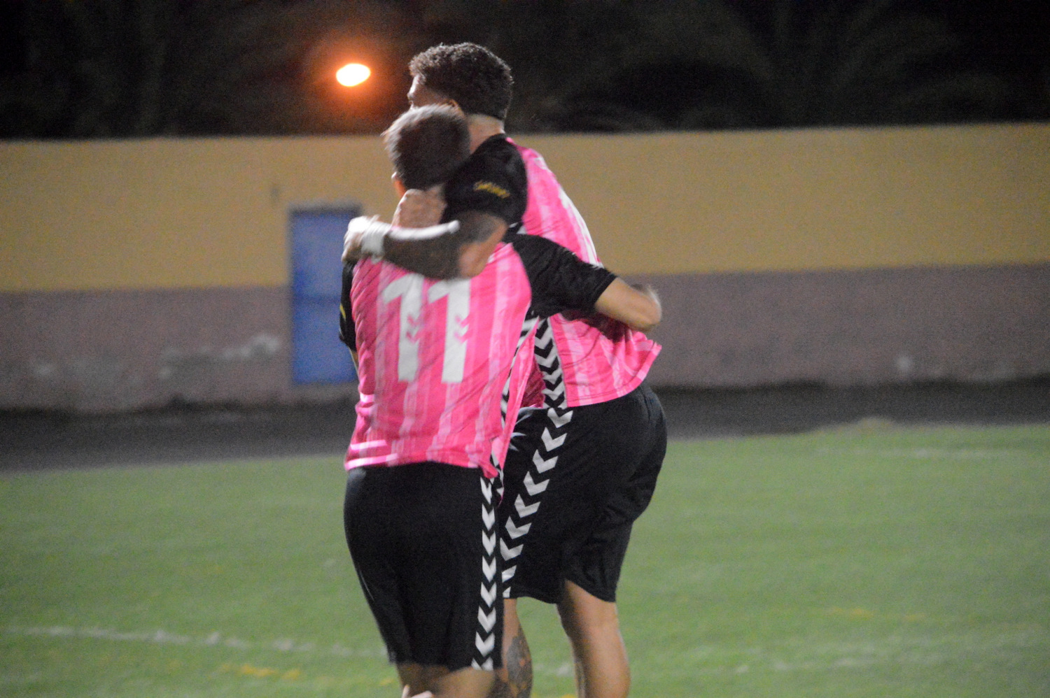 Jugadores del CF La Garita celebran un gol (Foto: Juan Antonio Hernández)