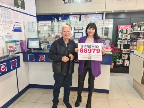 Los propietarios del negocio, Juan Diego Falcón y su hija Begoña/TA.