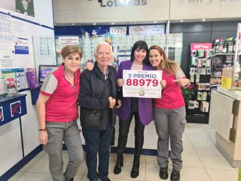 De izquierda a derecha, Mary Carmen, Juan Diego, Begoña y Carmen, en El Cubillo/TA.