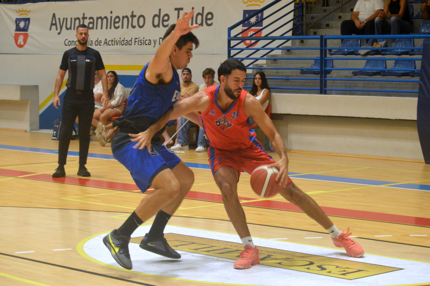 Imagen de un partido del CB Telde B ante el CB Evecan (Foto: Juan Antonio Hernández)